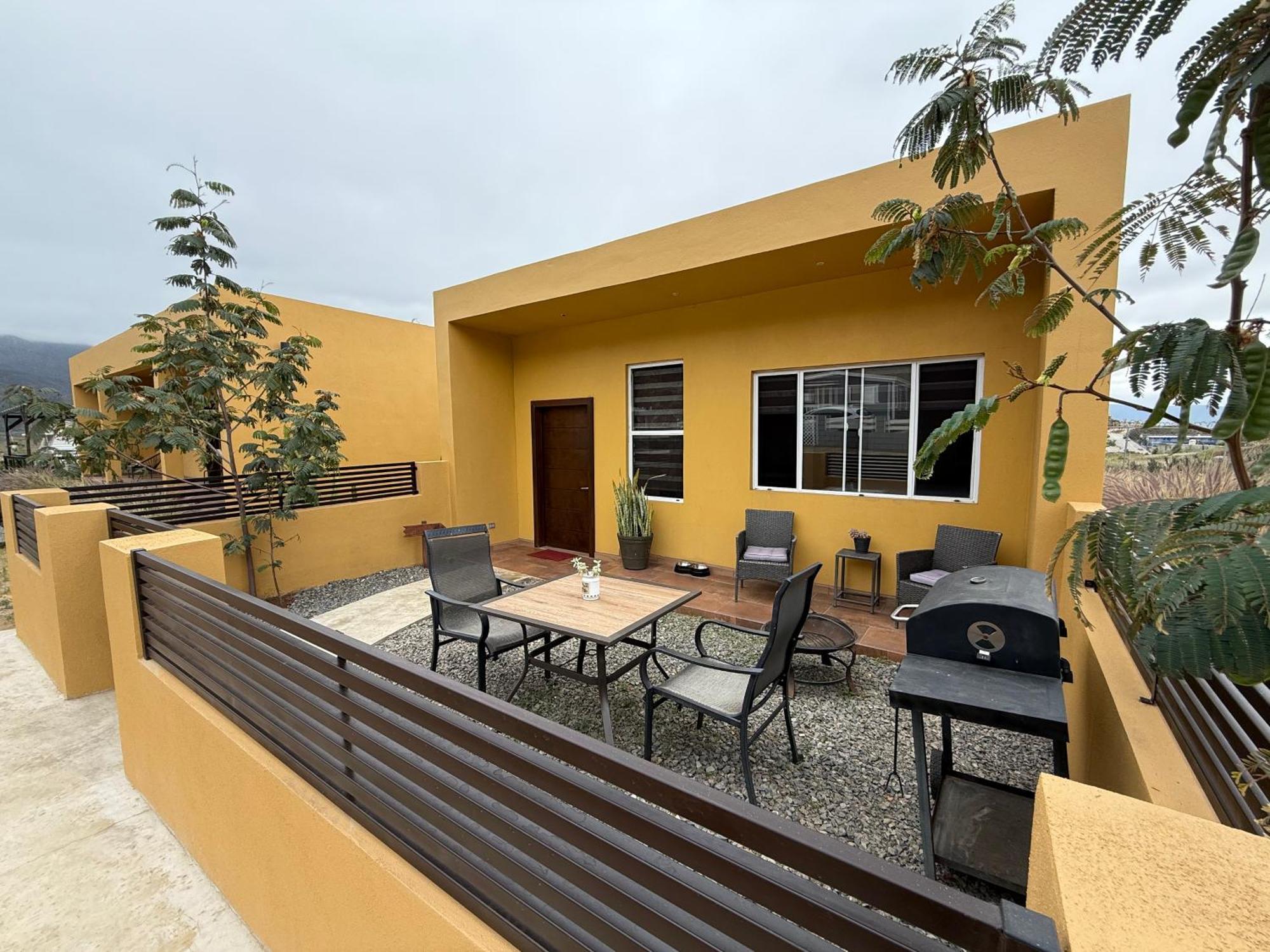 אנסנאדה Cozy & Quiet Pet Friendly Studio מראה חיצוני תמונה